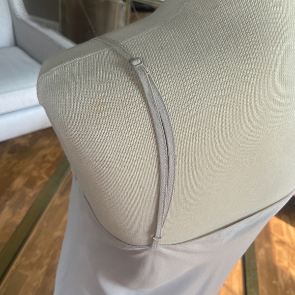 Falcon & Bloom Slip - Picture 4 of 7